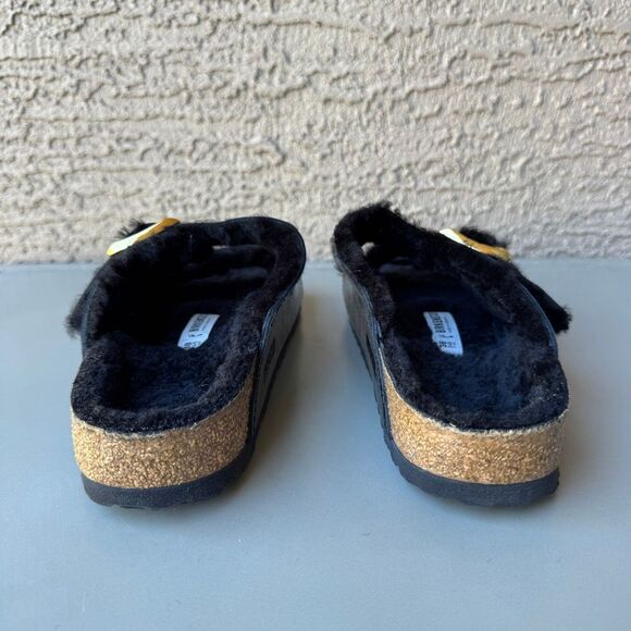 Birkenstock Arizona Shearling Eyelet Sandals Womens 38EU or 7US Shiny Black Gold - Picture 4 of 13